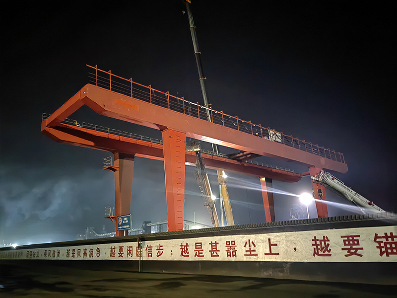 門(mén)式起重機(jī)